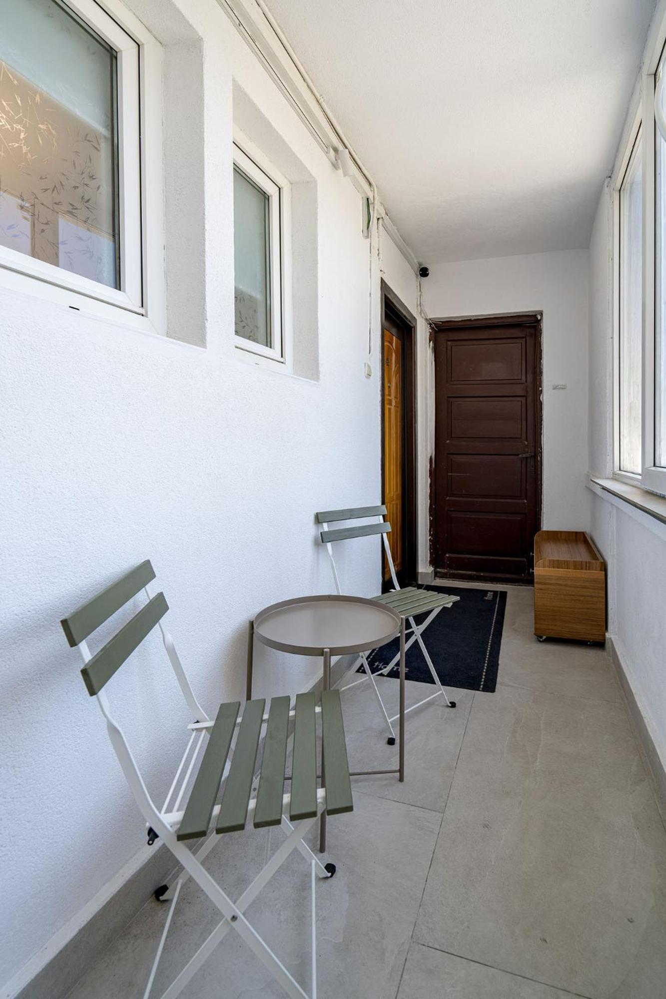 Romana Vibe Elegance In The Heart Of The City Bukarest Eksteriør billede